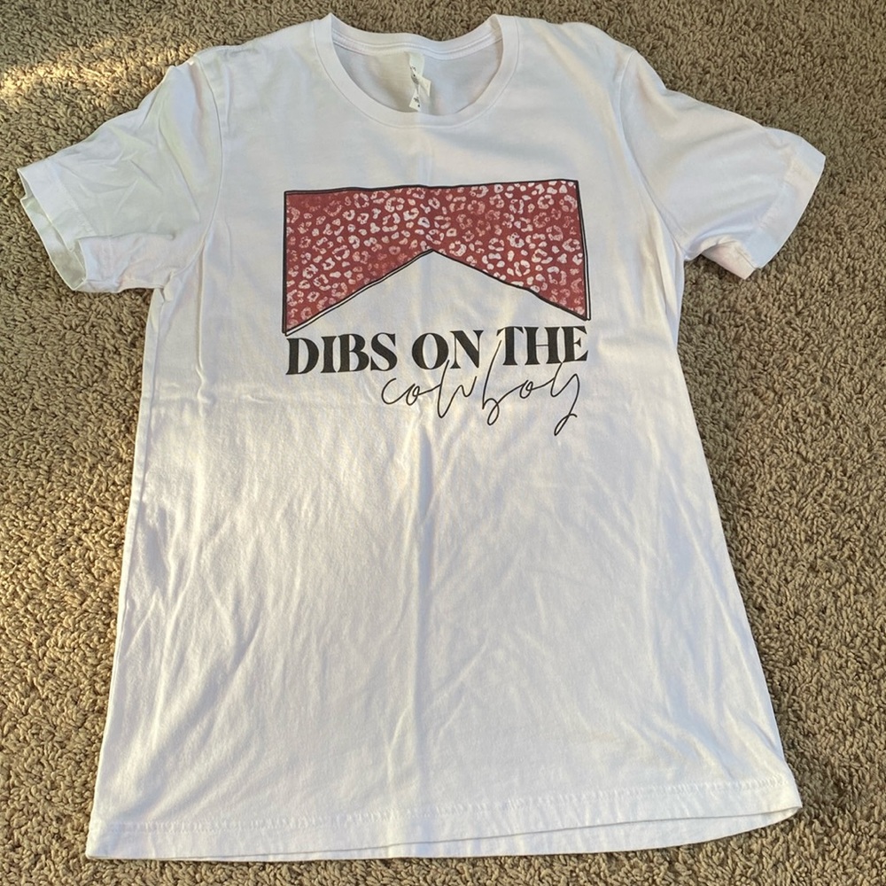 Graphic tee